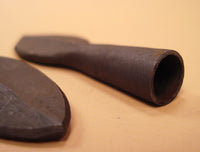 close up view of socket on Eurasian leaf point