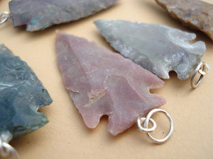 India agate flint knapped arrow point with necklace ring