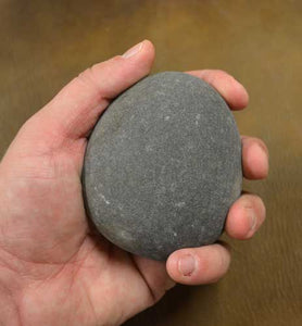 Large hammerstone percussion tool